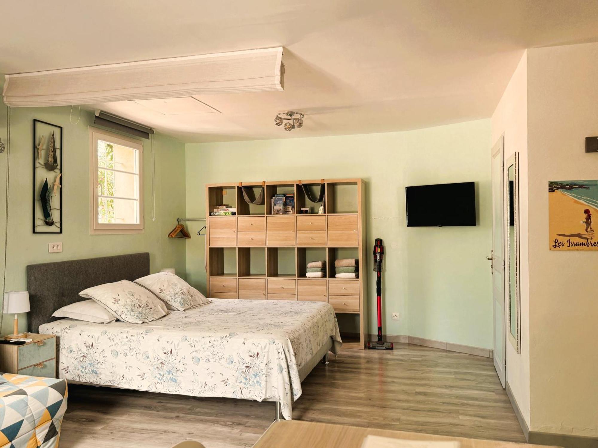 2 Hebergements - 10 Couchages - Parking, Piscine, Jacuzzi - Convivialite 로크부른수르알젠스 외부 사진